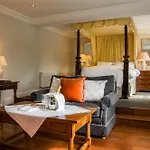 Hotel The Dunraven,