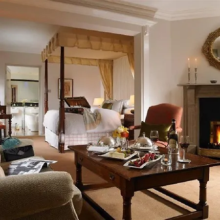 The Dunraven, فندق أدير