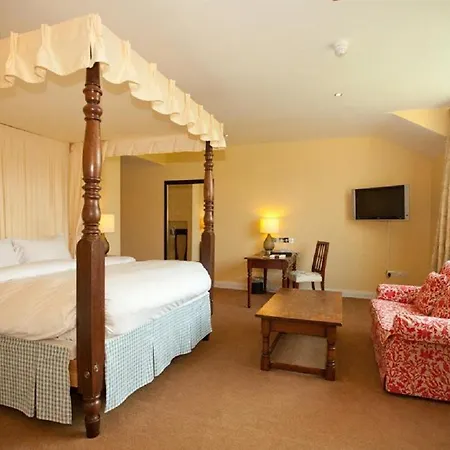 The Dunraven, 4*