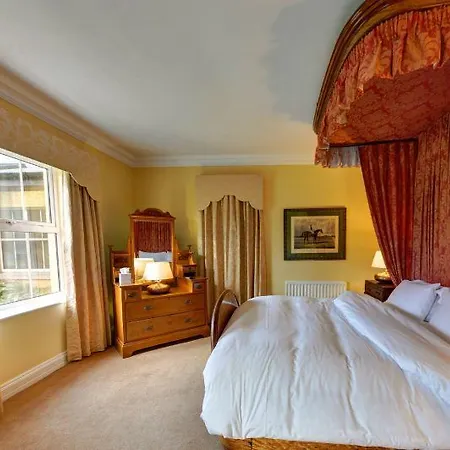 Hotel The Dunraven, Adare