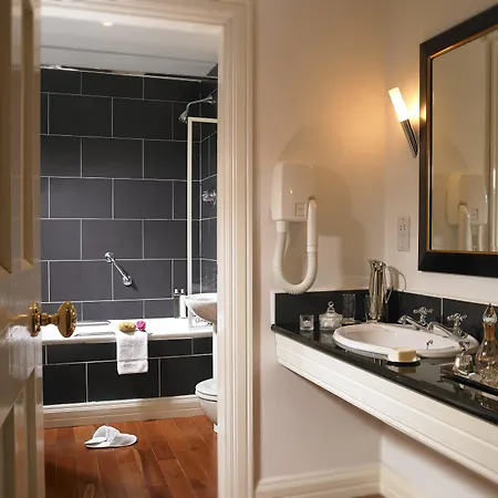 فندق The Dunraven,