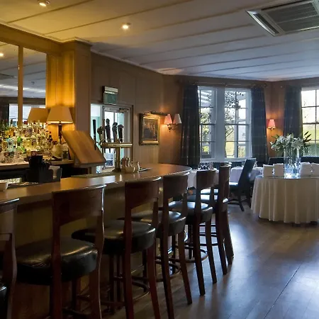 The Dunraven, أدير