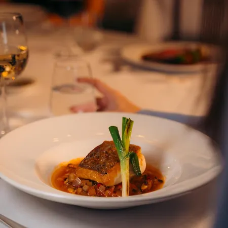 The Dunraven, 4* Adare