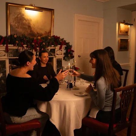 The Dunraven, 4*