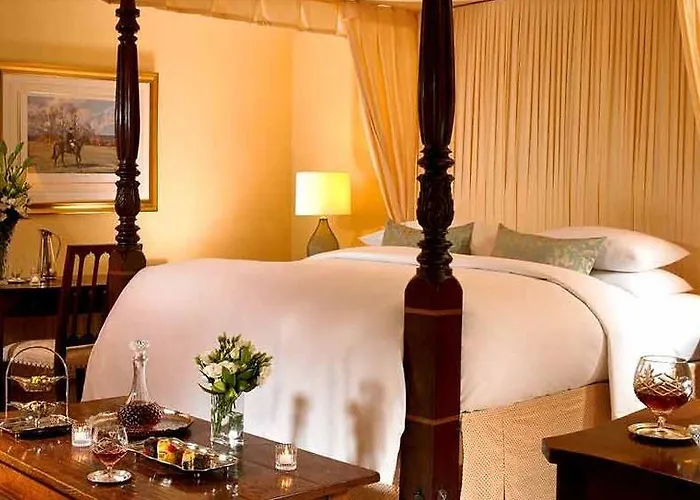 The Dunraven, Otel Adare