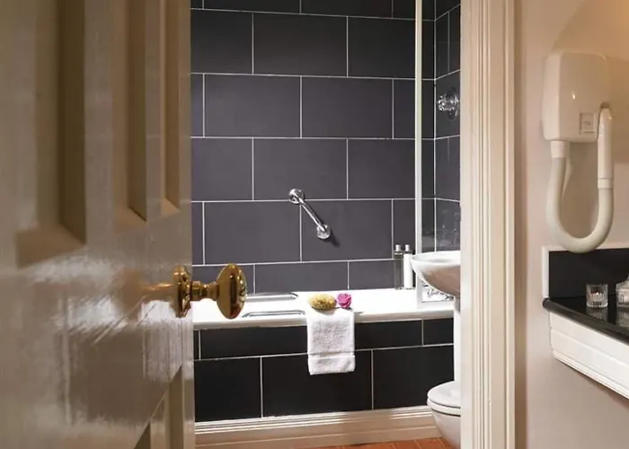 The Dunraven, Hotel 4*