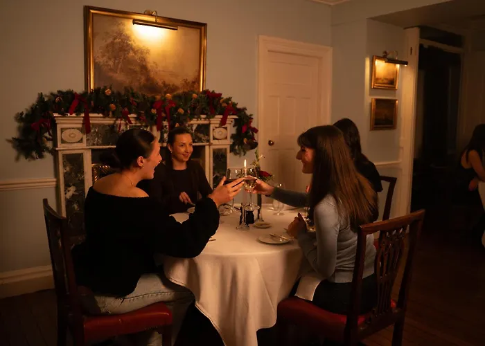 The Dunraven, 4*
